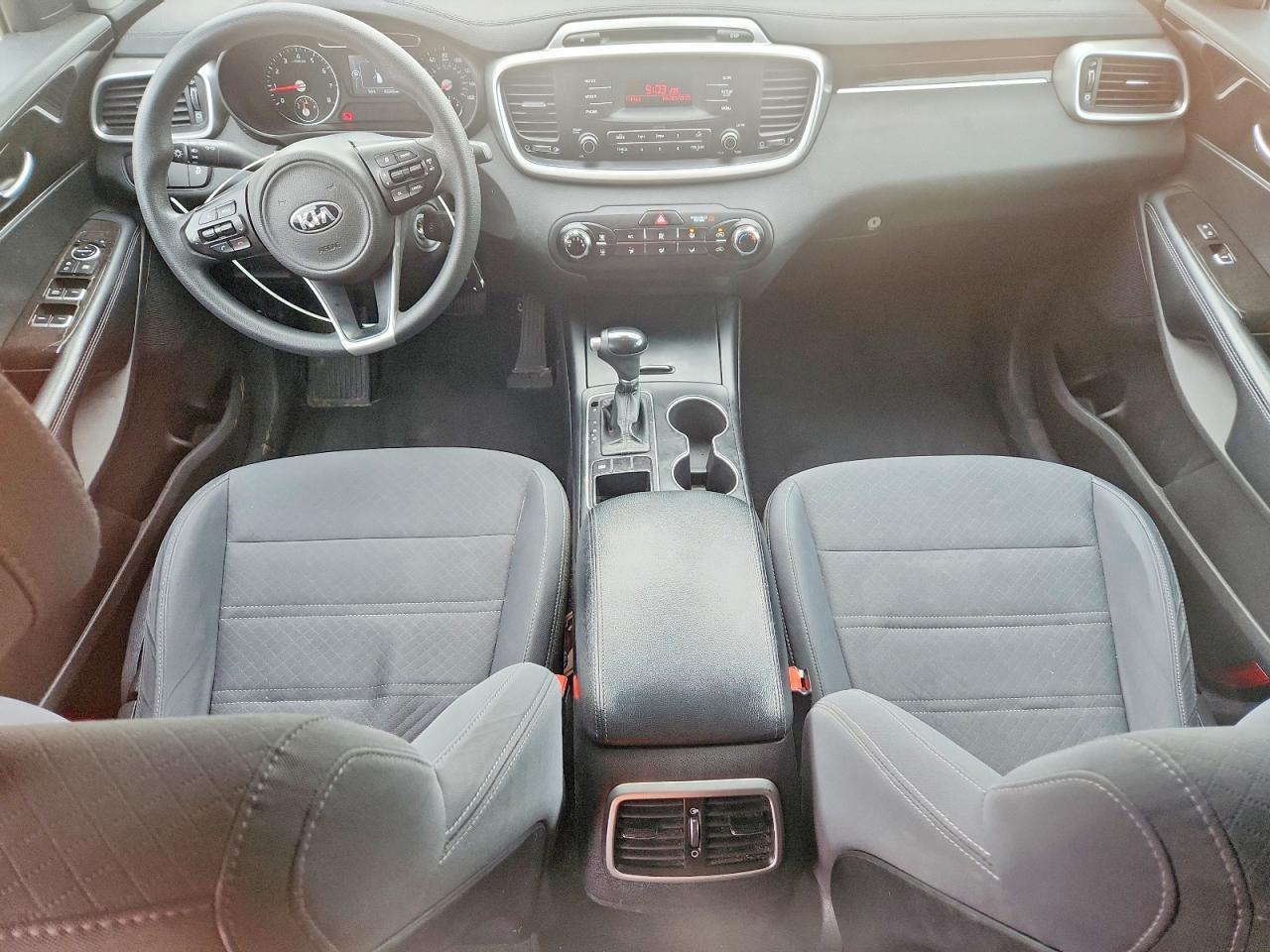 2017 KIA SORENTO