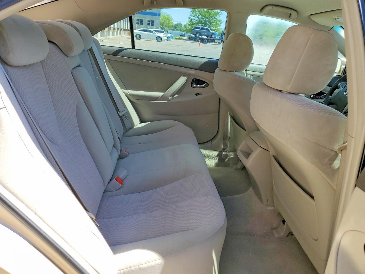 2010 TOYOTA CAMRY