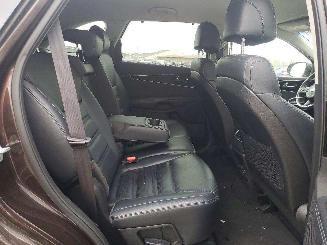 2017 KIA SORENTO