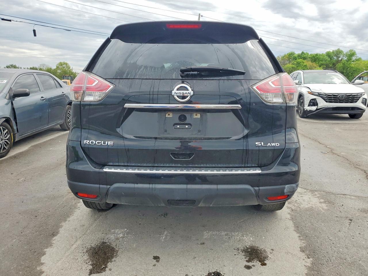 2015 NISSAN ROGUE