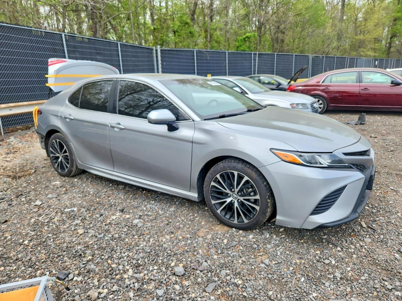 2018 TOYOTA CAMRY