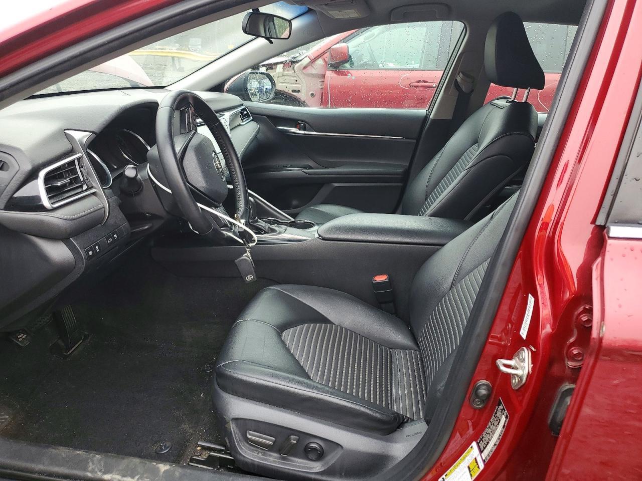 2018 TOYOTA CAMRY