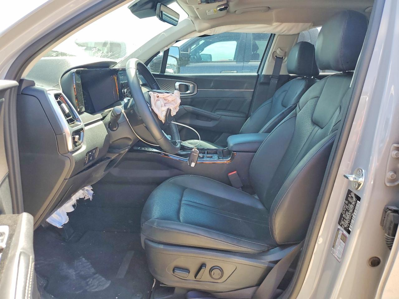 2023 KIA SORENTO