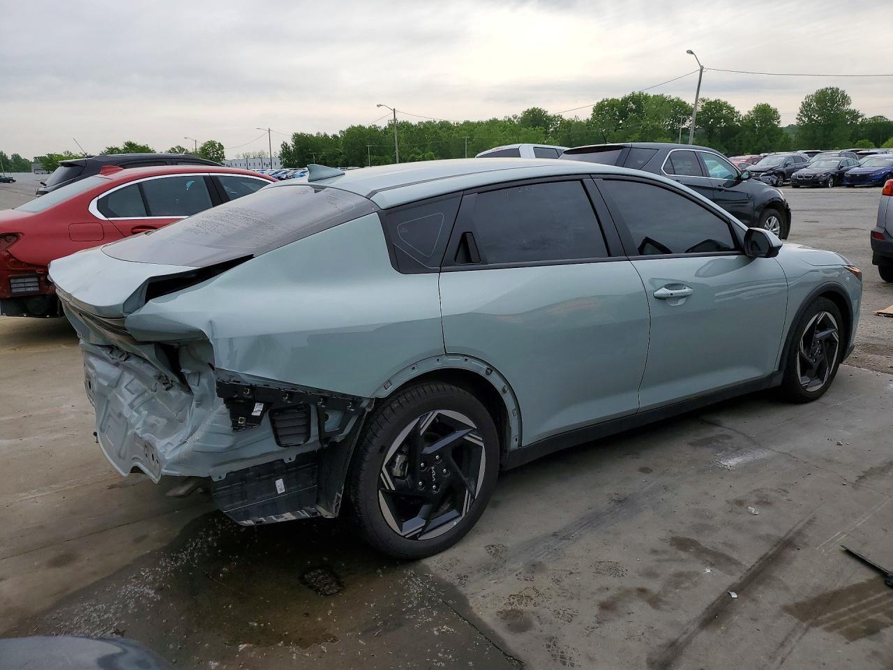 2025 KIA K4