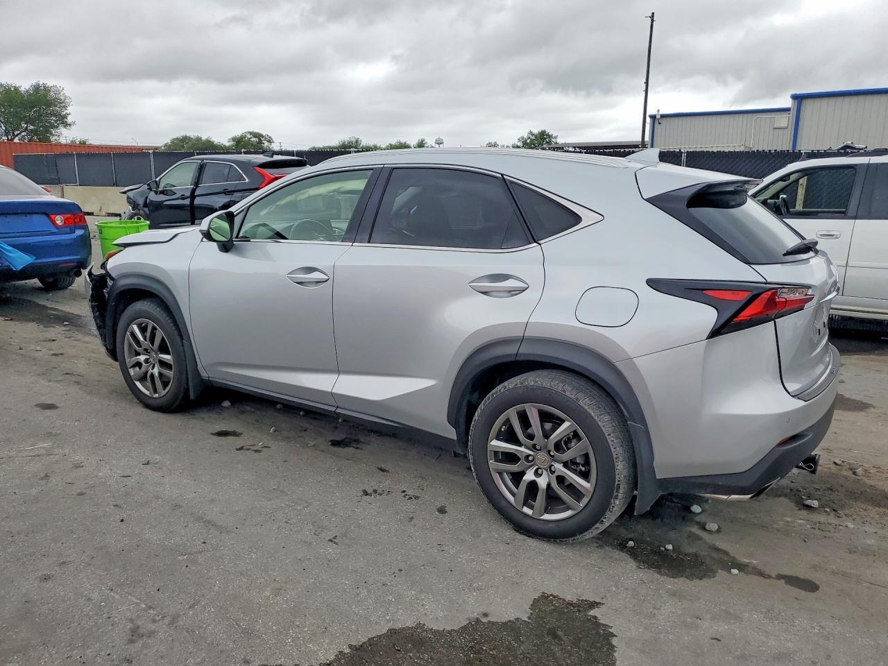 2015 LEXUS NX 200T