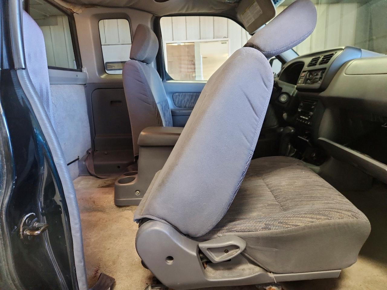 1999 NISSAN Frontier