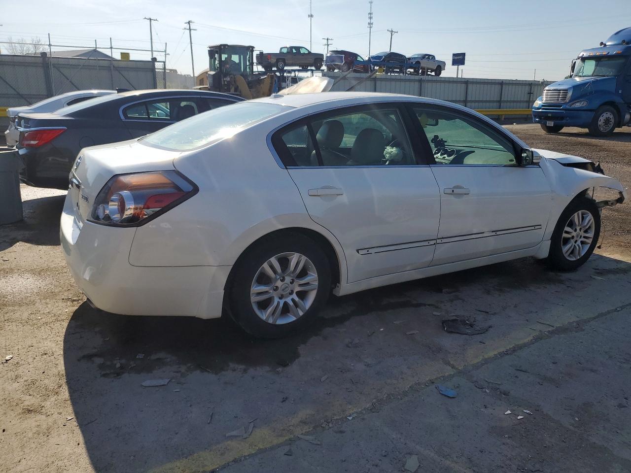 2010 NISSAN ALTIMA