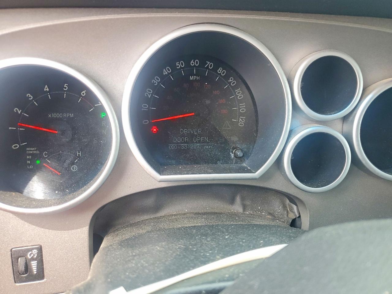 2010 TOYOTA Sequoia