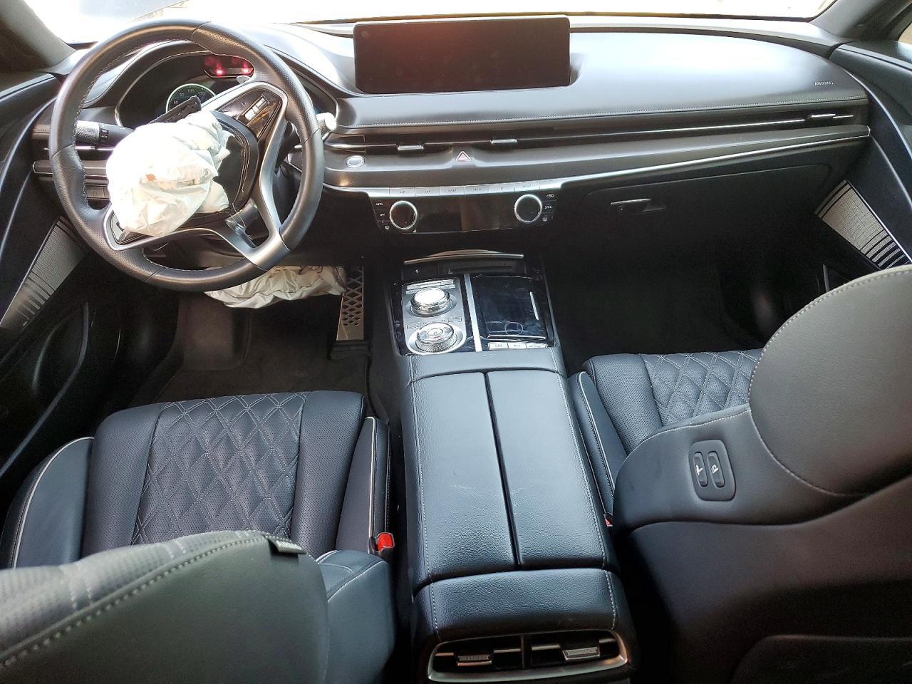 2024 GENESIS G80