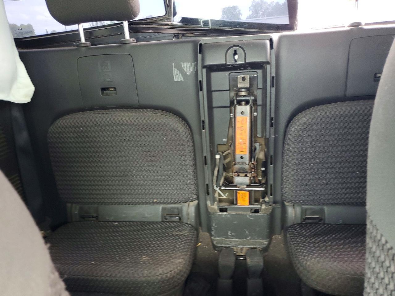 2012 NISSAN Frontier