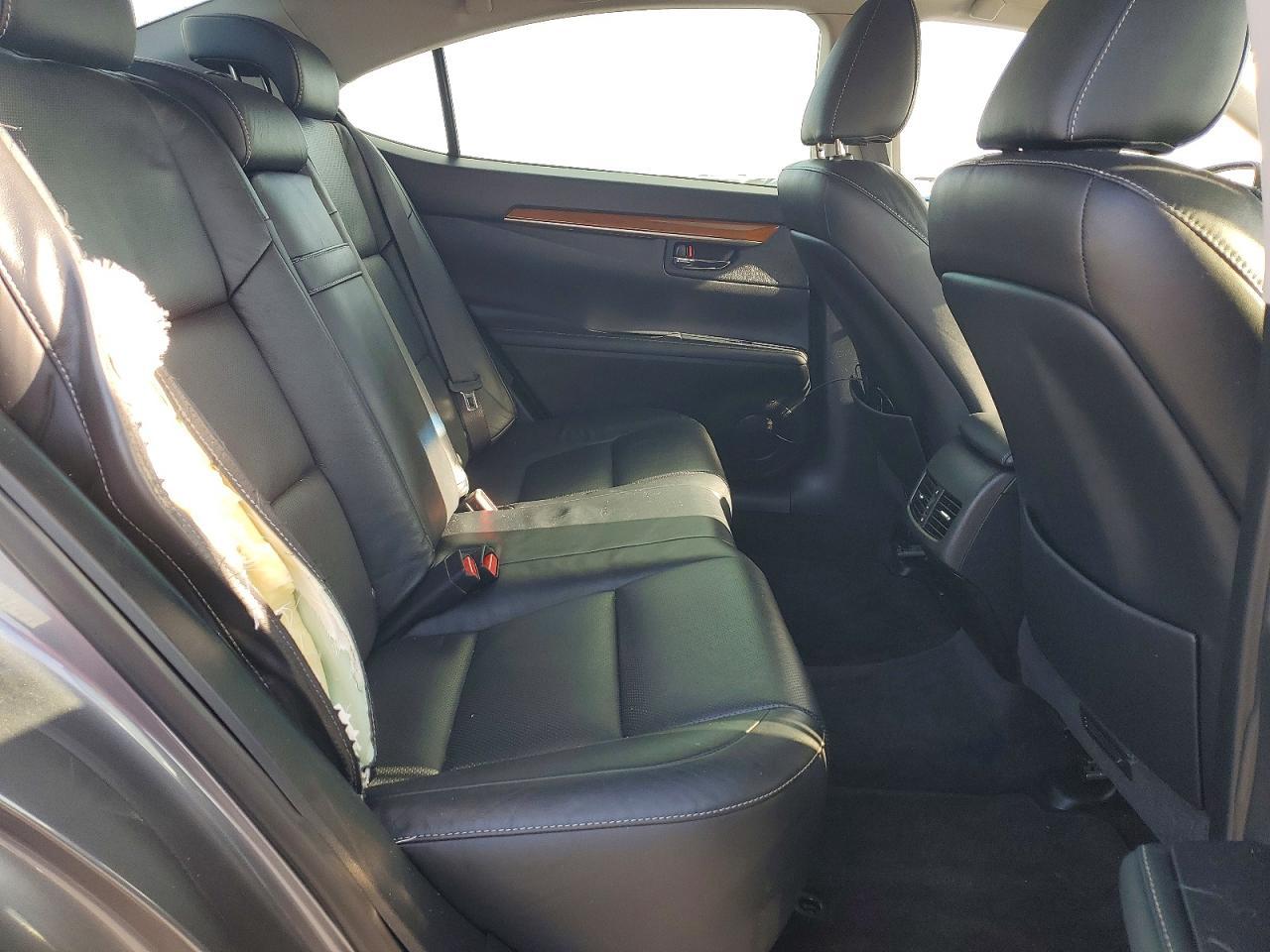 2014 LEXUS ES 300H