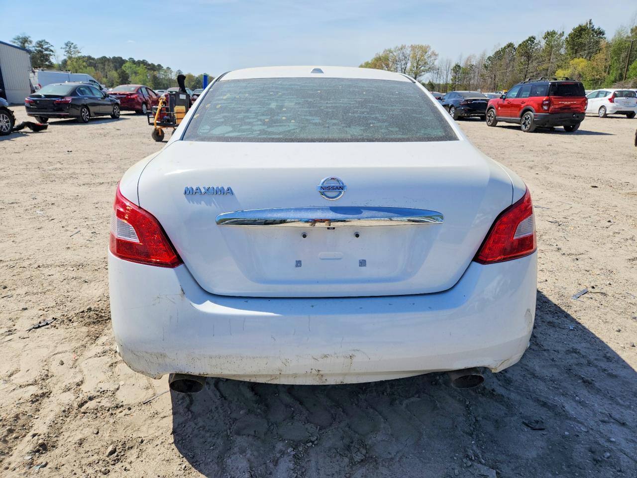 2009 NISSAN Maxima