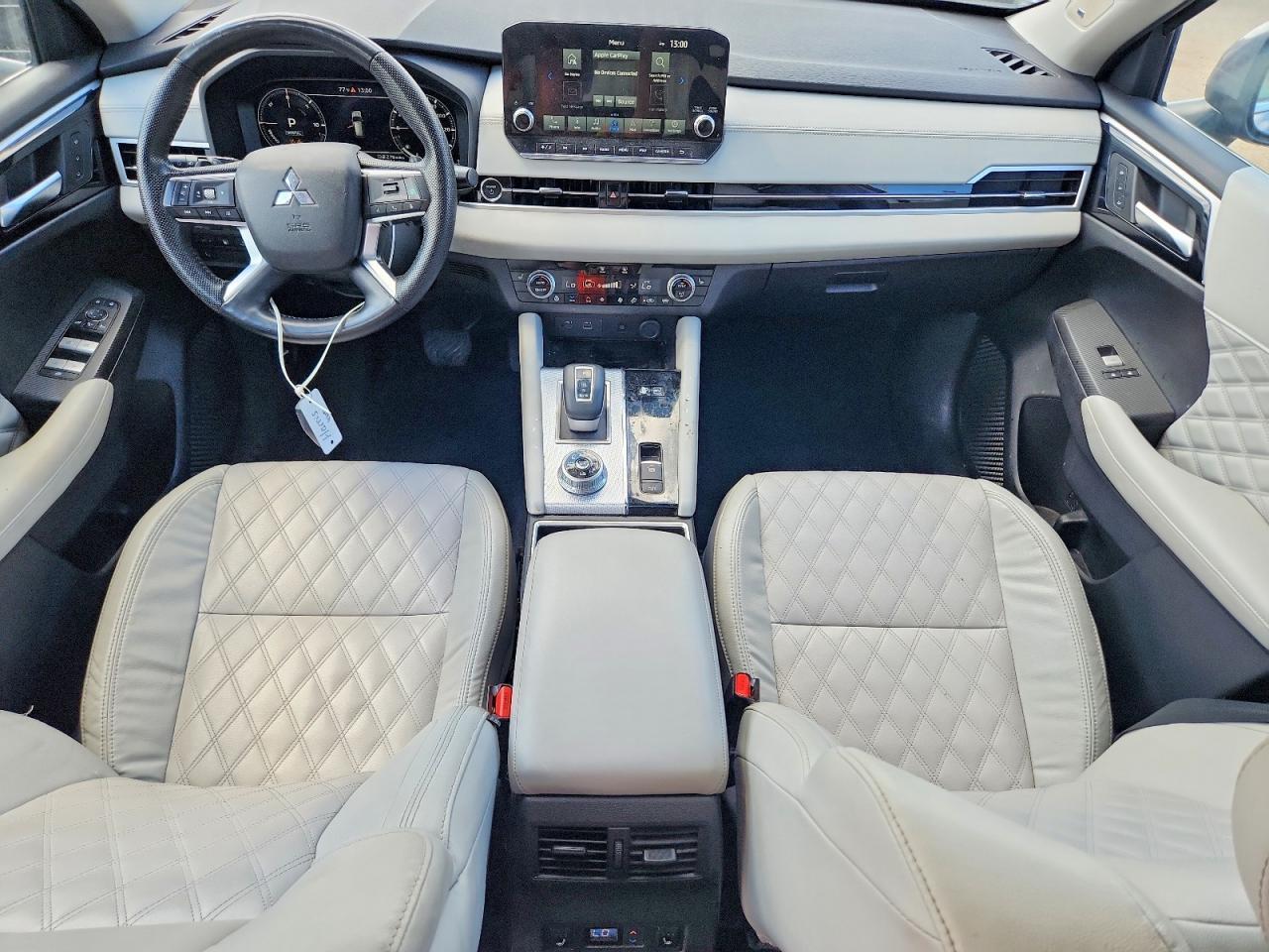 2023 MITSUBISHI outlander