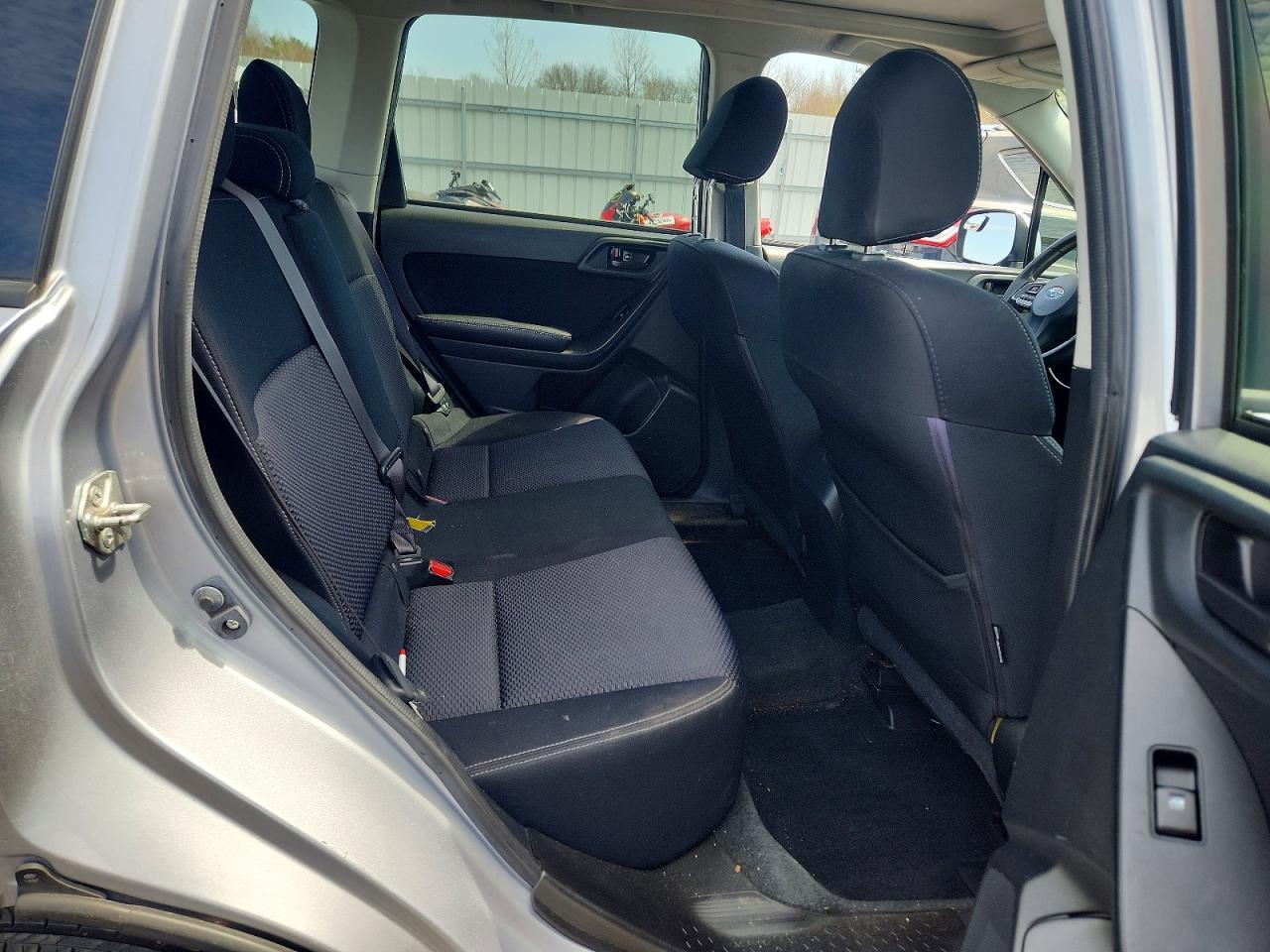 2016 SUBARU FORESTER