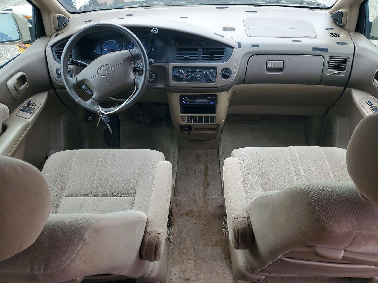 2003 TOYOTA SIENNA