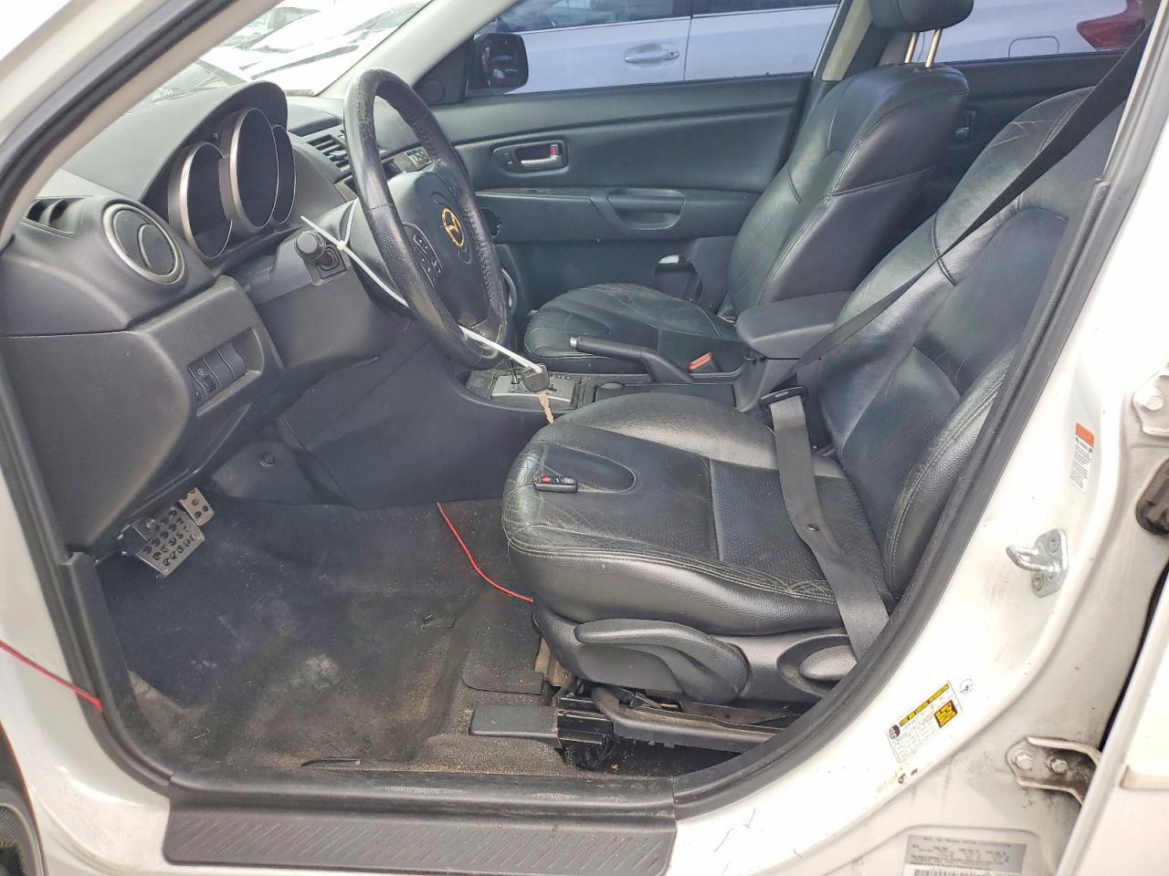 2006 MAZDA 3