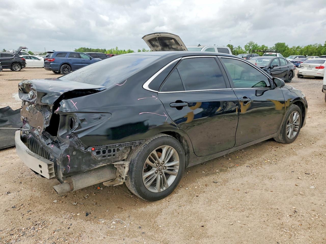 2017 TOYOTA CAMRY