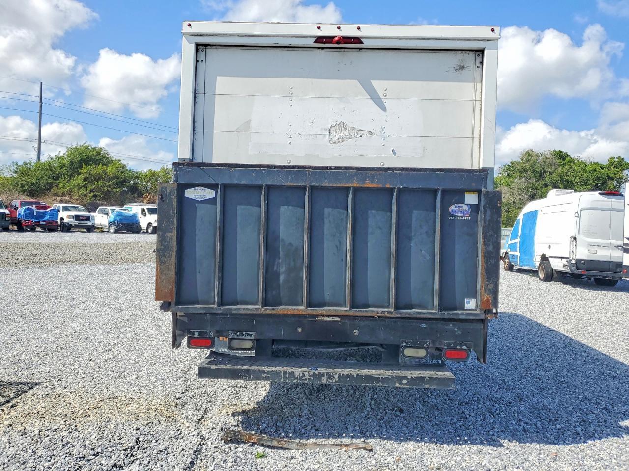 2012 CHEVROLET Express 3500