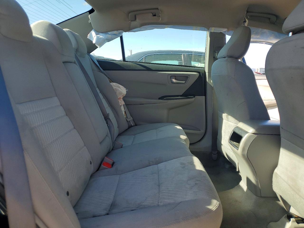 2016 TOYOTA CAMRY