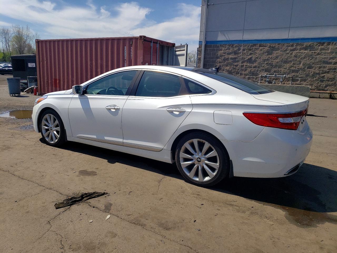 2012 HYUNDAI Azera