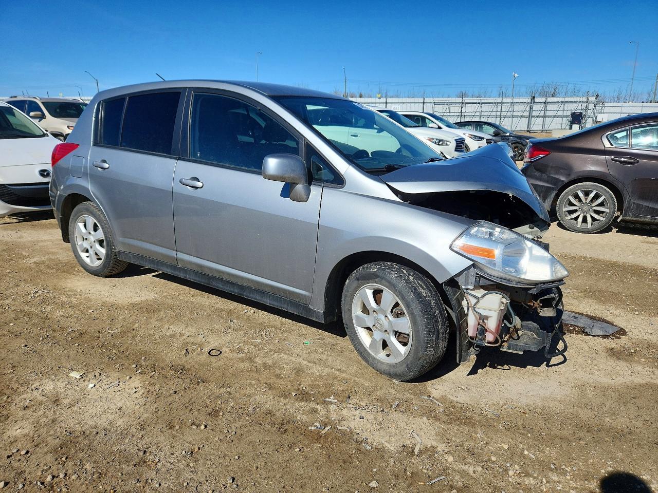2011 NISSAN VERSA