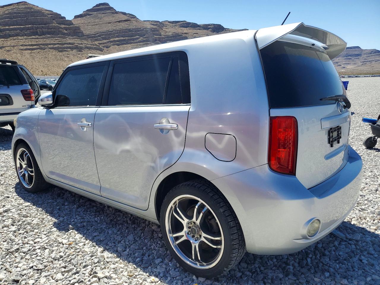 2010 TOYOTA SCION