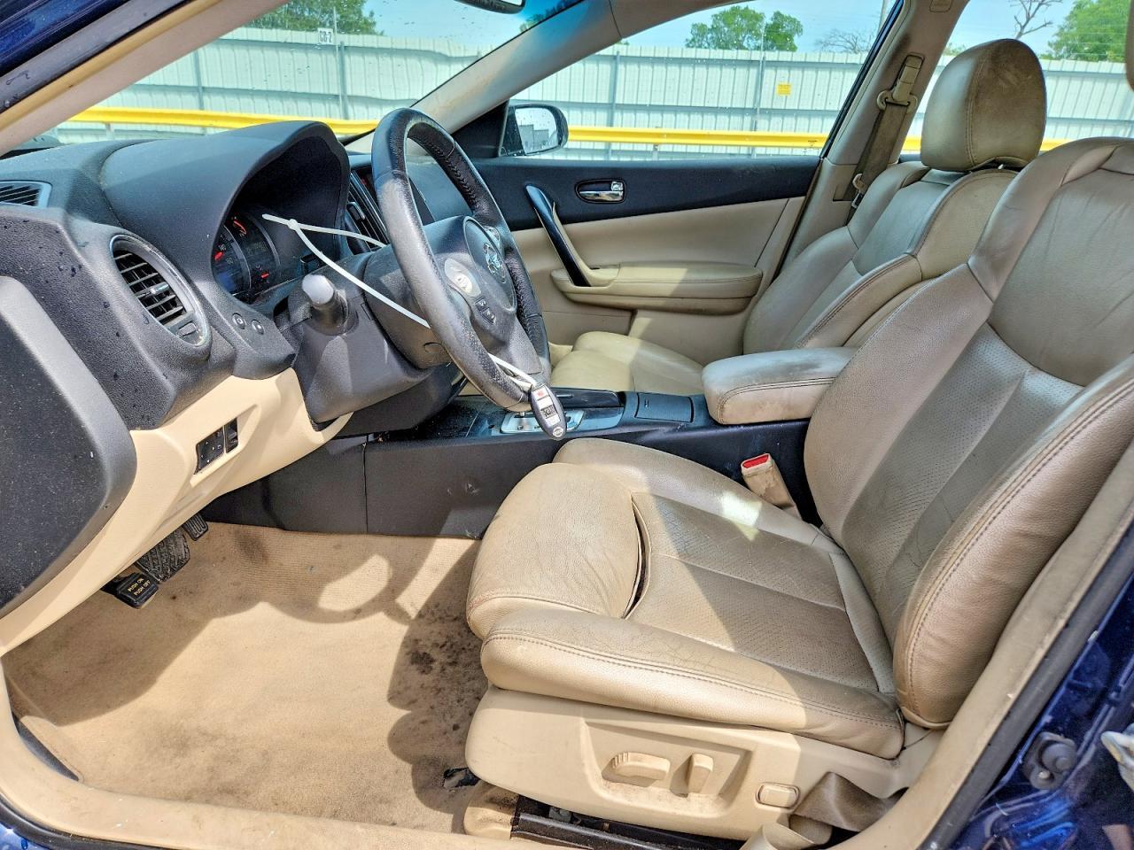2013 NISSAN Maxima