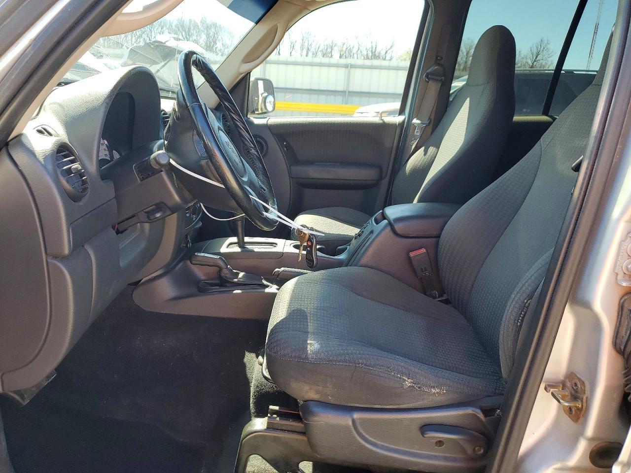 2002 JEEP Liberty