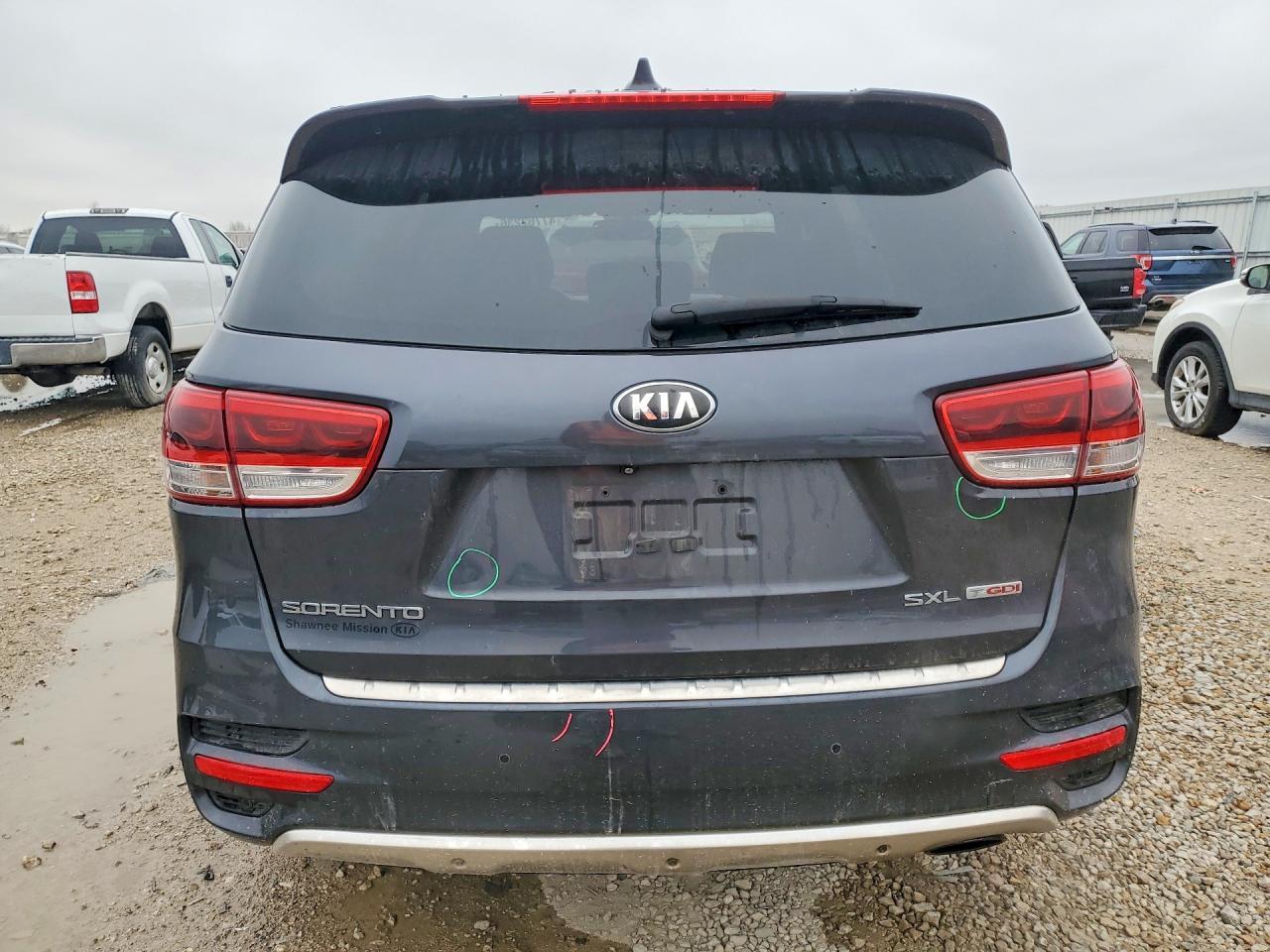 2016 KIA SORENTO