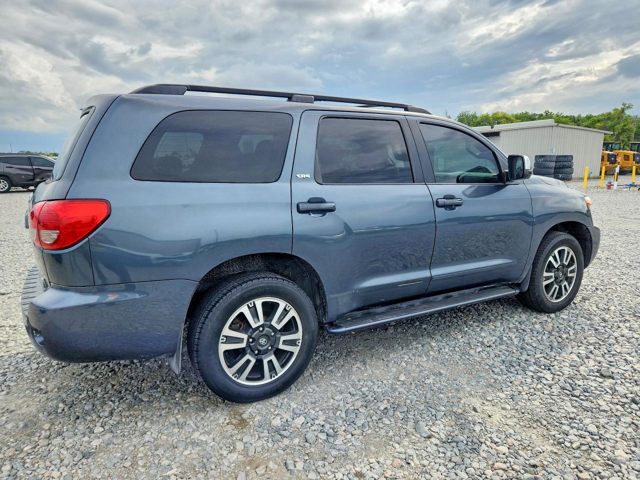 2008 TOYOTA Sequoia