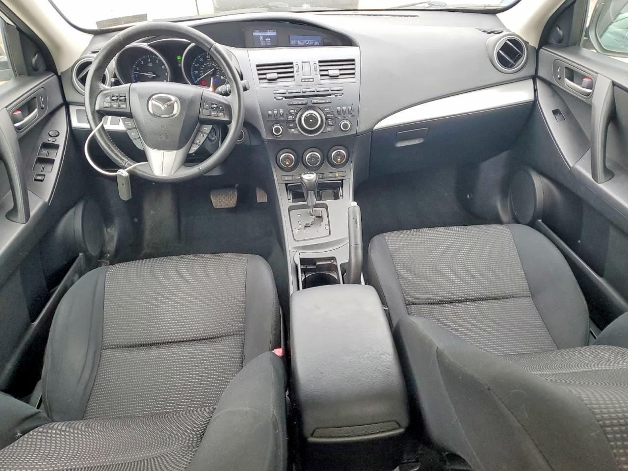 2013 MAZDA 3