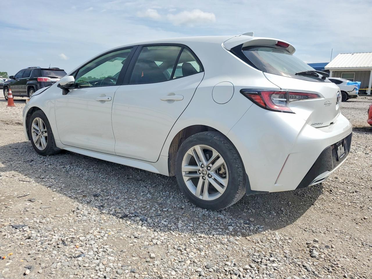 2021 TOYOTA COROLLA