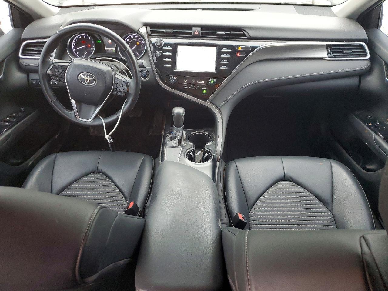 2018 TOYOTA CAMRY