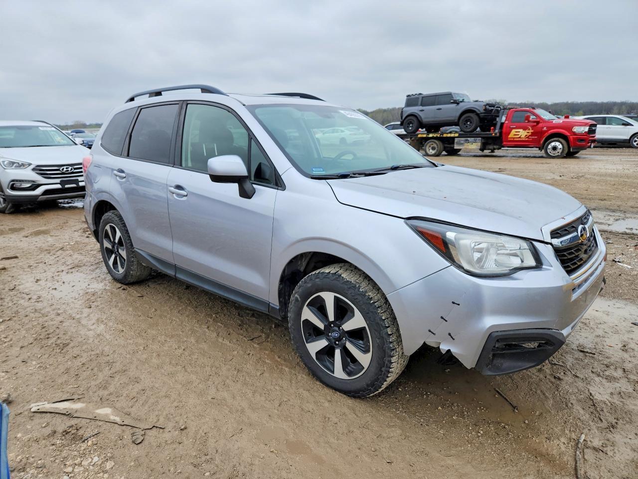 2017 SUBARU FORESTER
