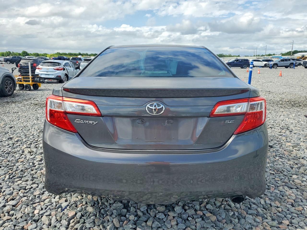 2013 TOYOTA CAMRY