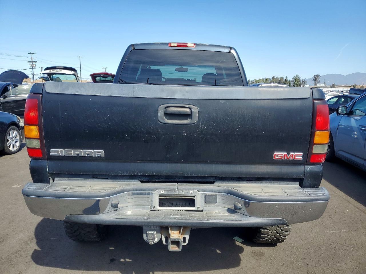 2004 GMC Sierra