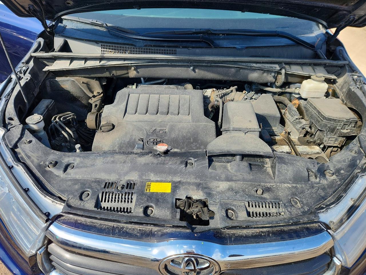2016 TOYOTA HIGHLANDER