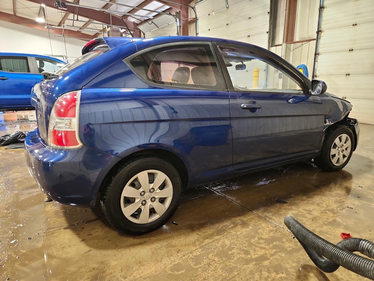 2011 HYUNDAI ACCENT