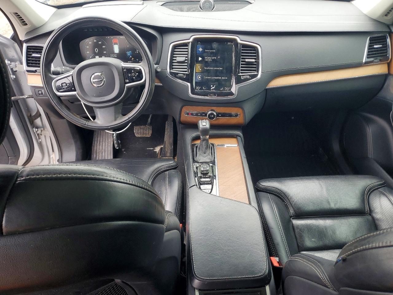 2019 VOLVO XC90