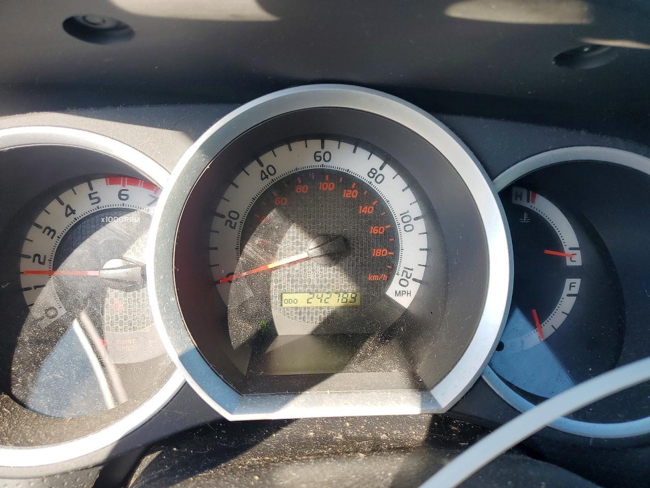 2012 TOYOTA TACOMA