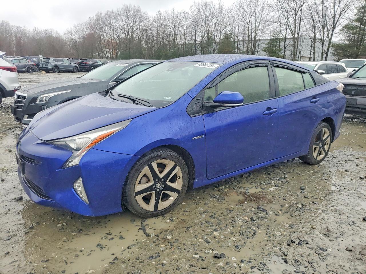 2016 TOYOTA PRIUS