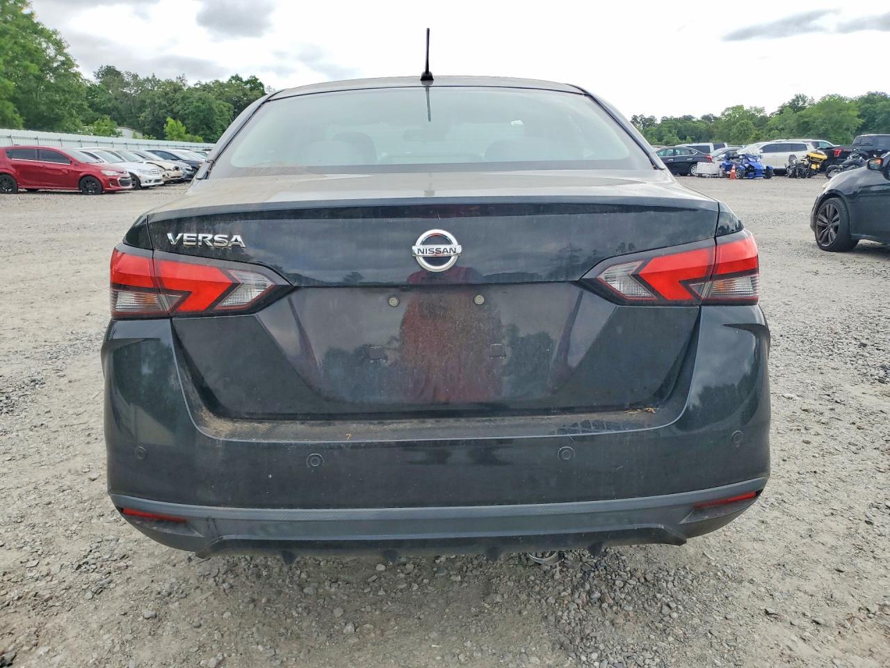 2020 NISSAN VERSA