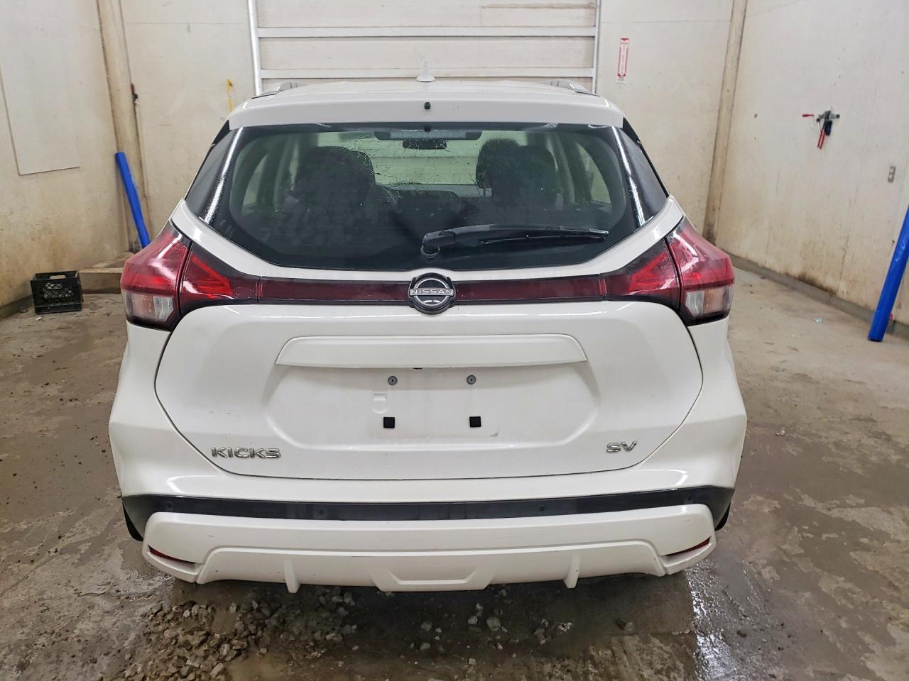 2022 NISSAN KICKS