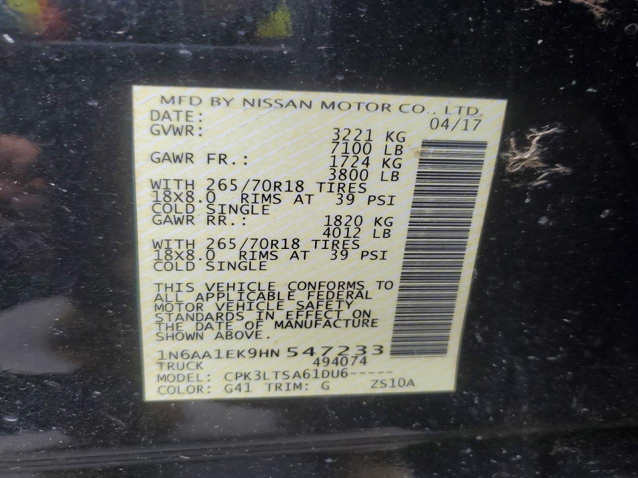 2017 NISSAN Titan