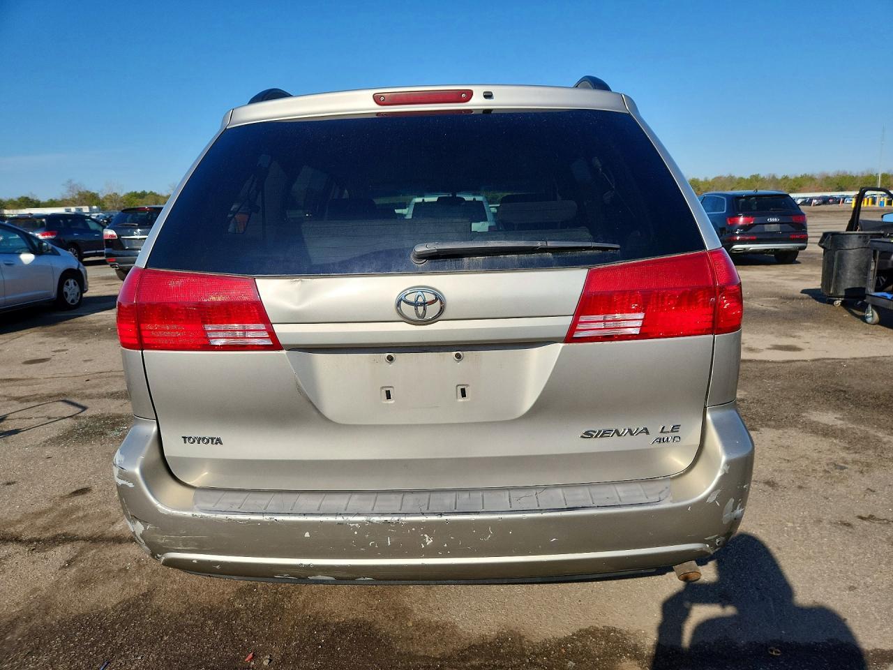 2005 TOYOTA SIENNA