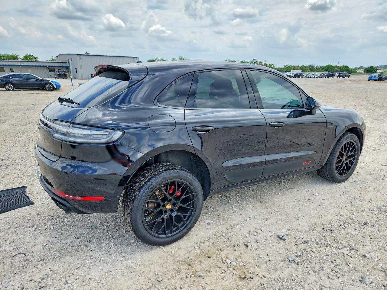 2021 PORSCHE Macan