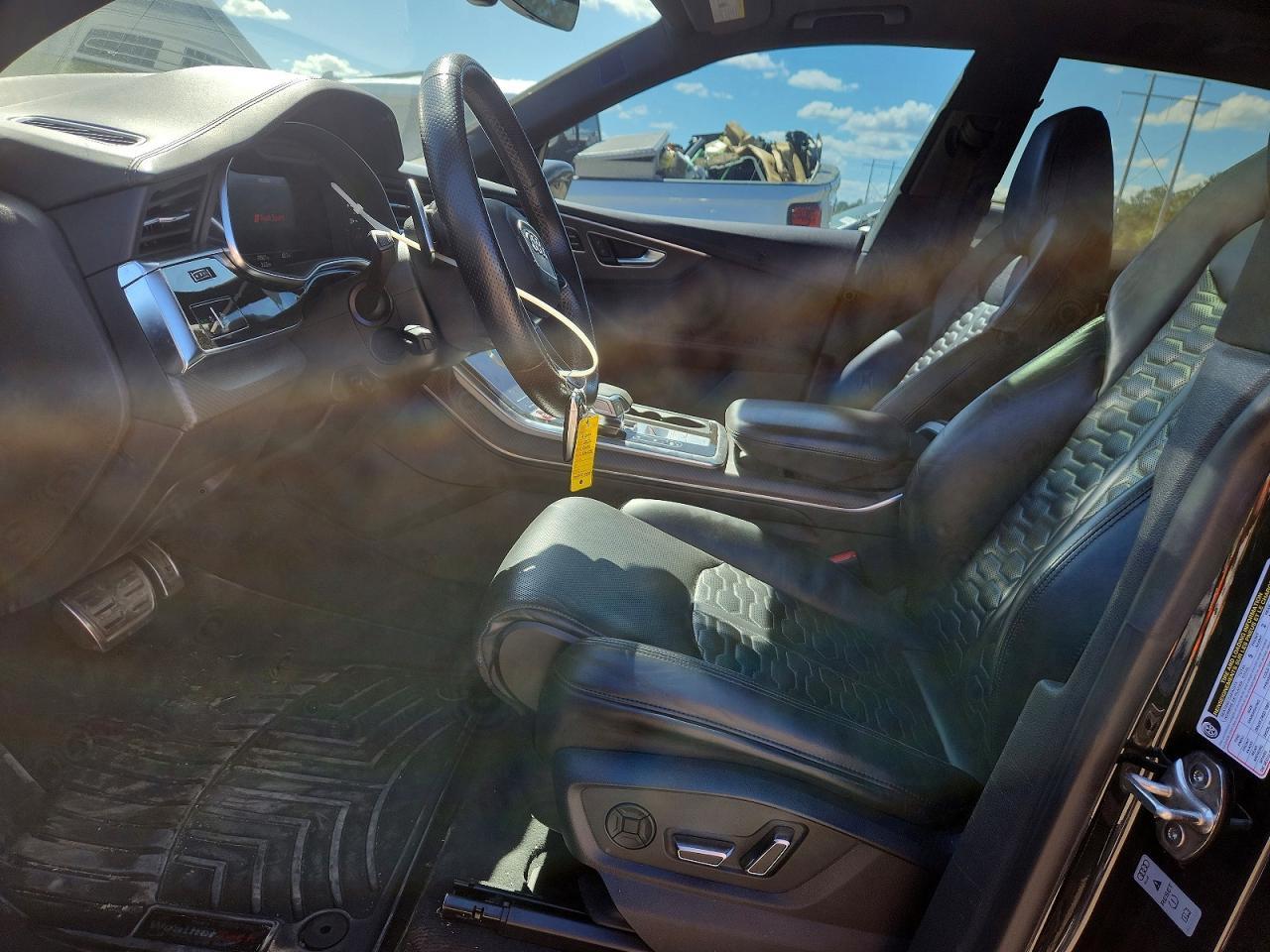 2022 AUDI RS Q8
