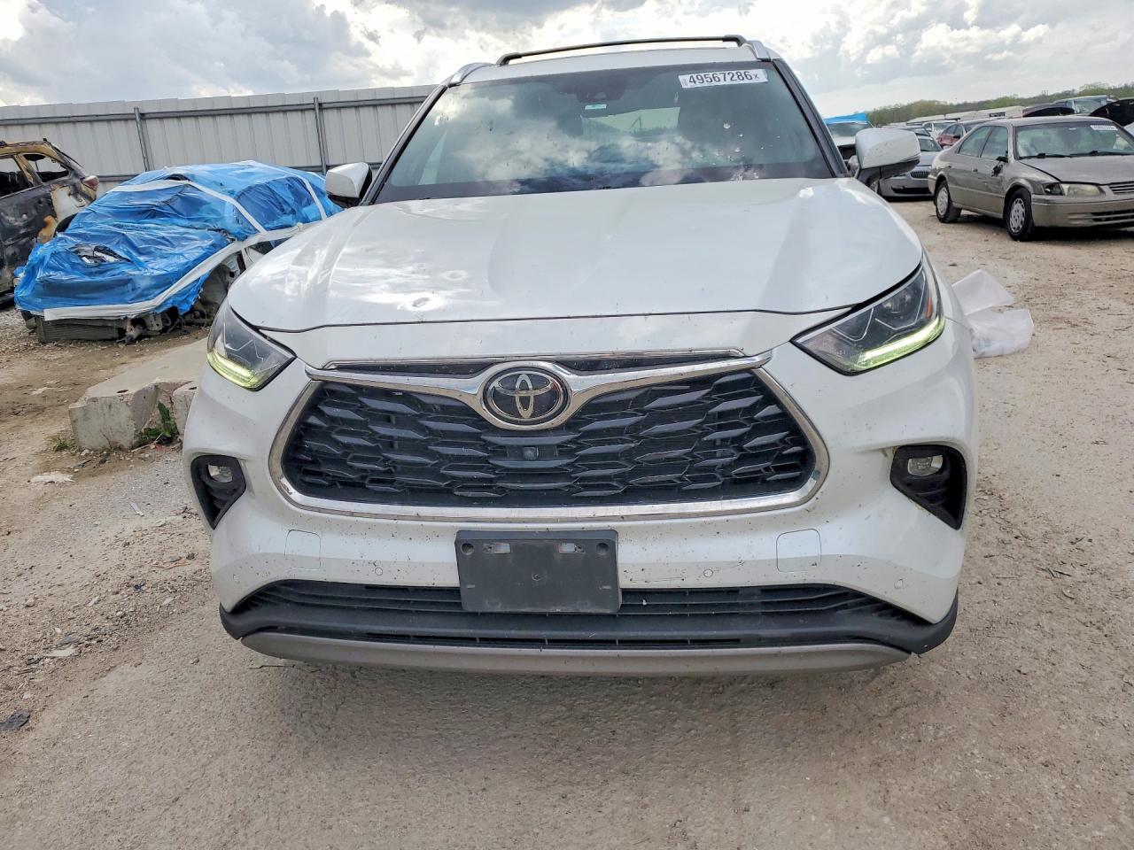 2022 TOYOTA HIGHLANDER