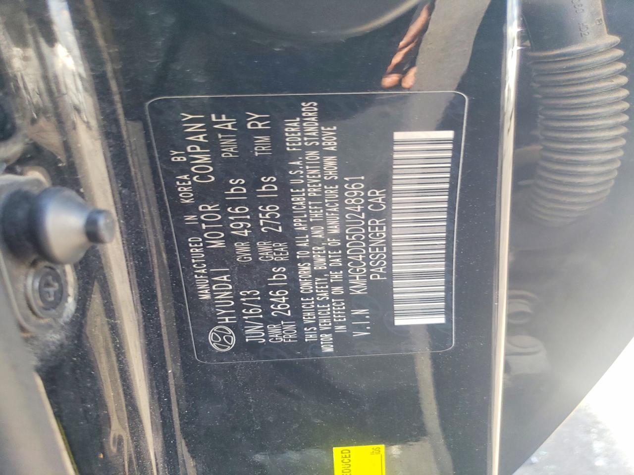 2013 HYUNDAI GENESIS