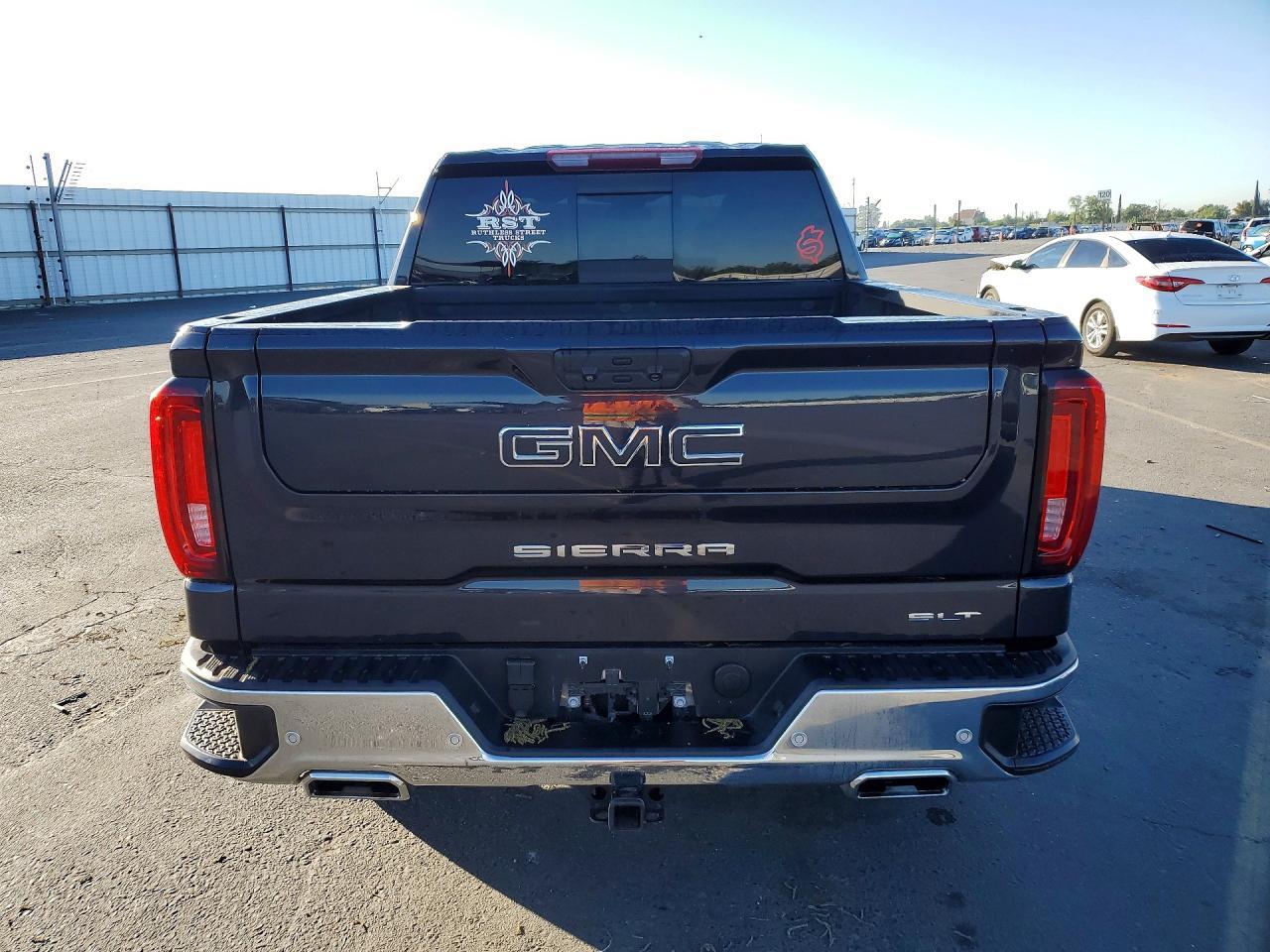 2023 GMC Sierra